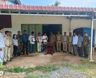 ការប្រគល់ប្រាក់បេទ្បាមរណ:សង្រ្គោះជូនដល់គ្រួសារសពអតីតយុទ្ធជន នៅខេត្តប៉ៃលិន